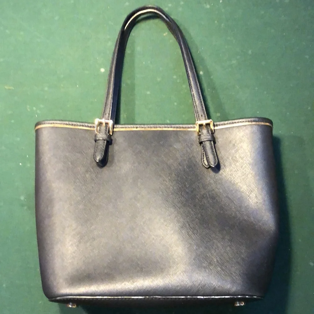 Michael Kors black purse - Picture 7 of 10